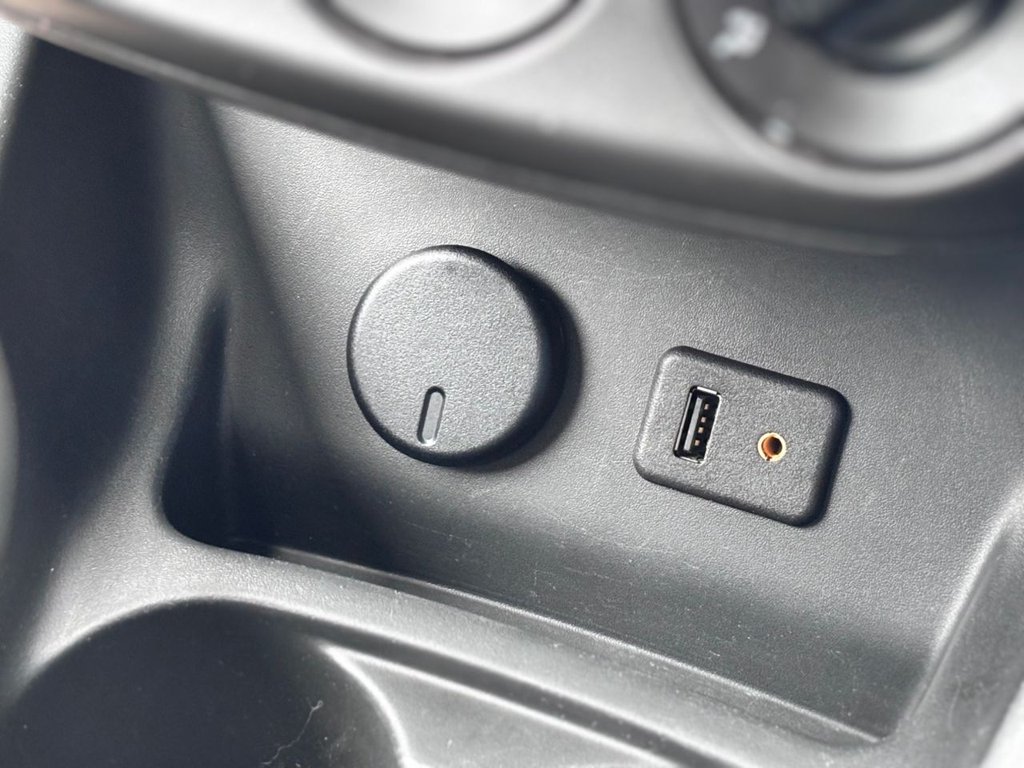 Used Vauxhall Corsa 2015 for sale - 77879579: Photo 42