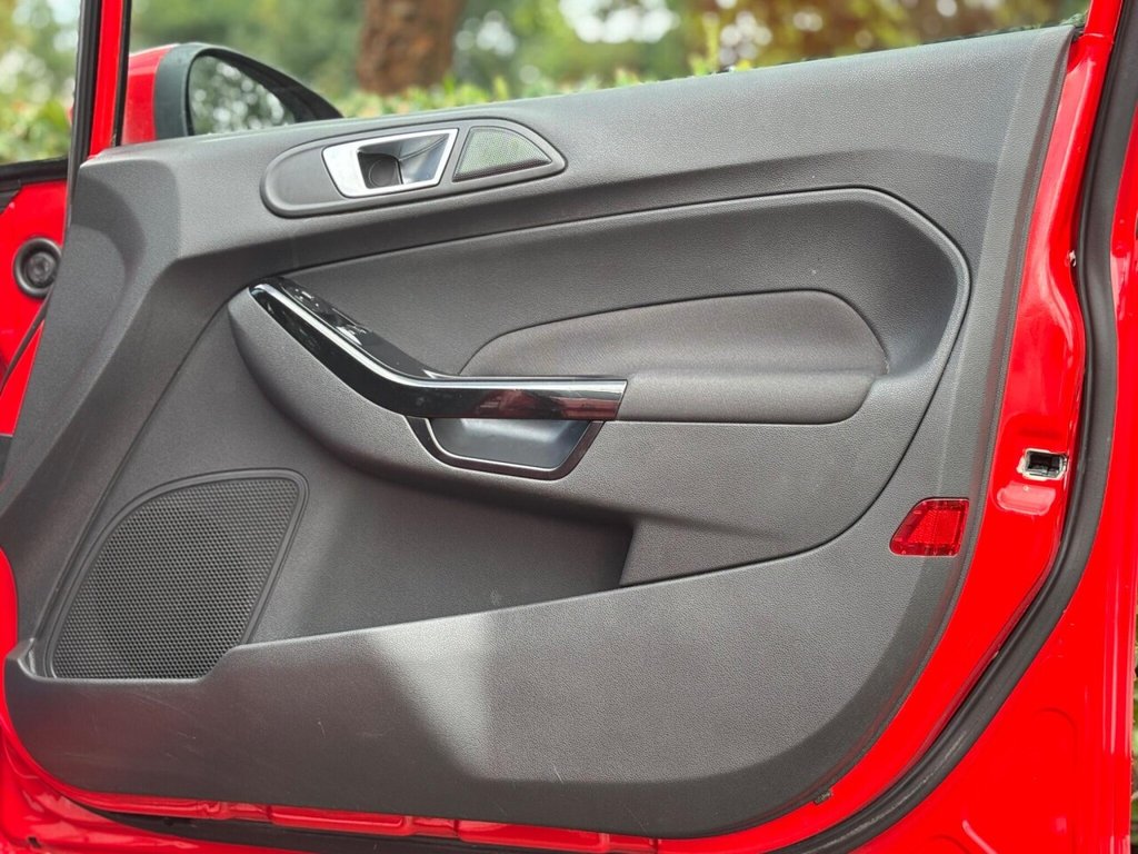 Used Ford Fiesta 2016 for sale - 76615617: Photo 32