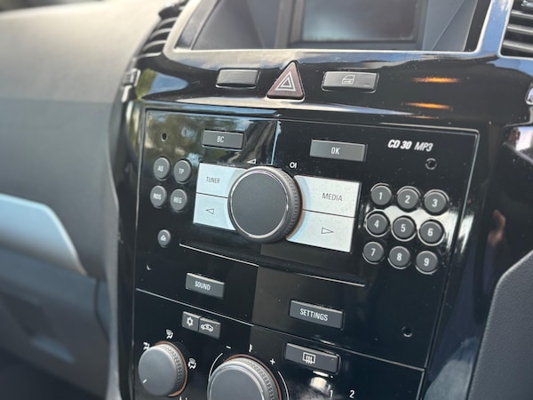 Used Vauxhall Zafira 2014 for sale - 75658782: Photo 32