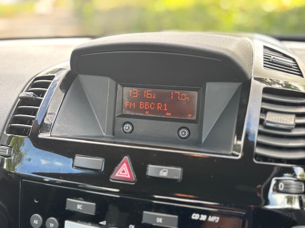 Used Vauxhall Zafira 2014 for sale - 75658782: Photo 37