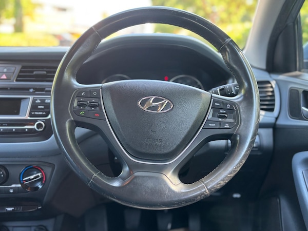 Used Hyundai i20 2015 for sale - 75342750: Photo 29
