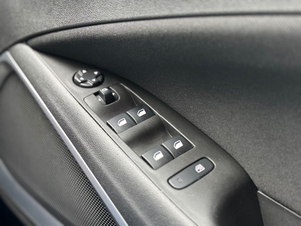 Used Vauxhall Crossland X 2018 for sale - 76615623: Photo 41