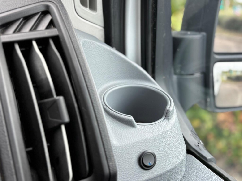 Used Ford Transit 2018 for sale - 76615629: Photo 40