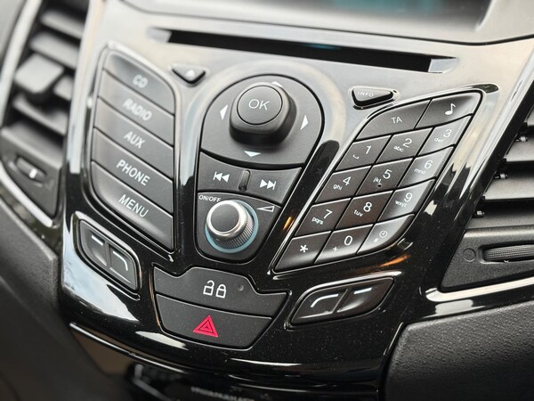 Used Ford Fiesta 2013 for sale - 76214866: Photo 52