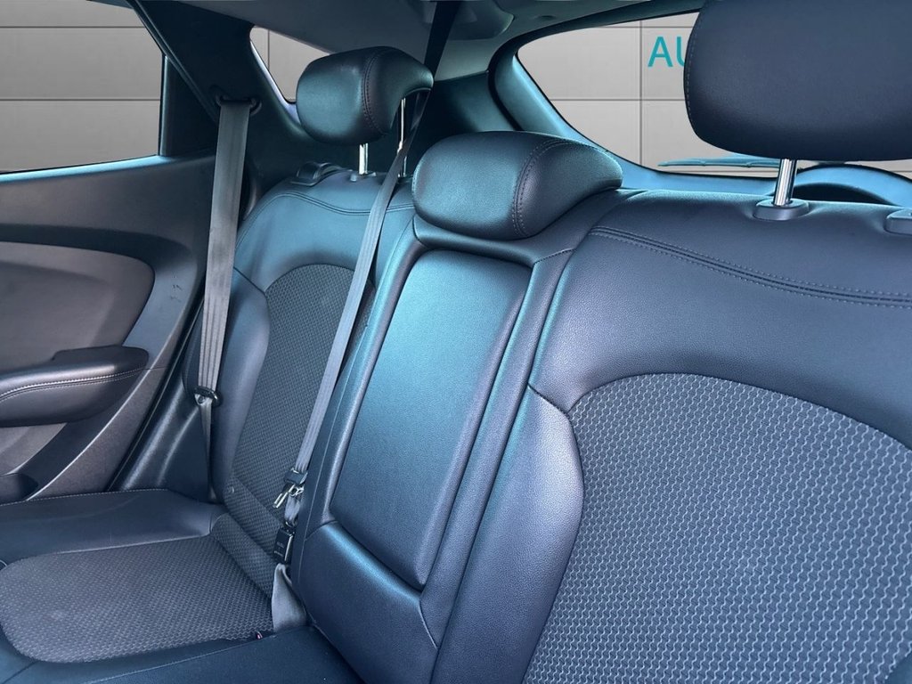 Used Hyundai Ix35 2011 for sale - 76820369: Photo 18