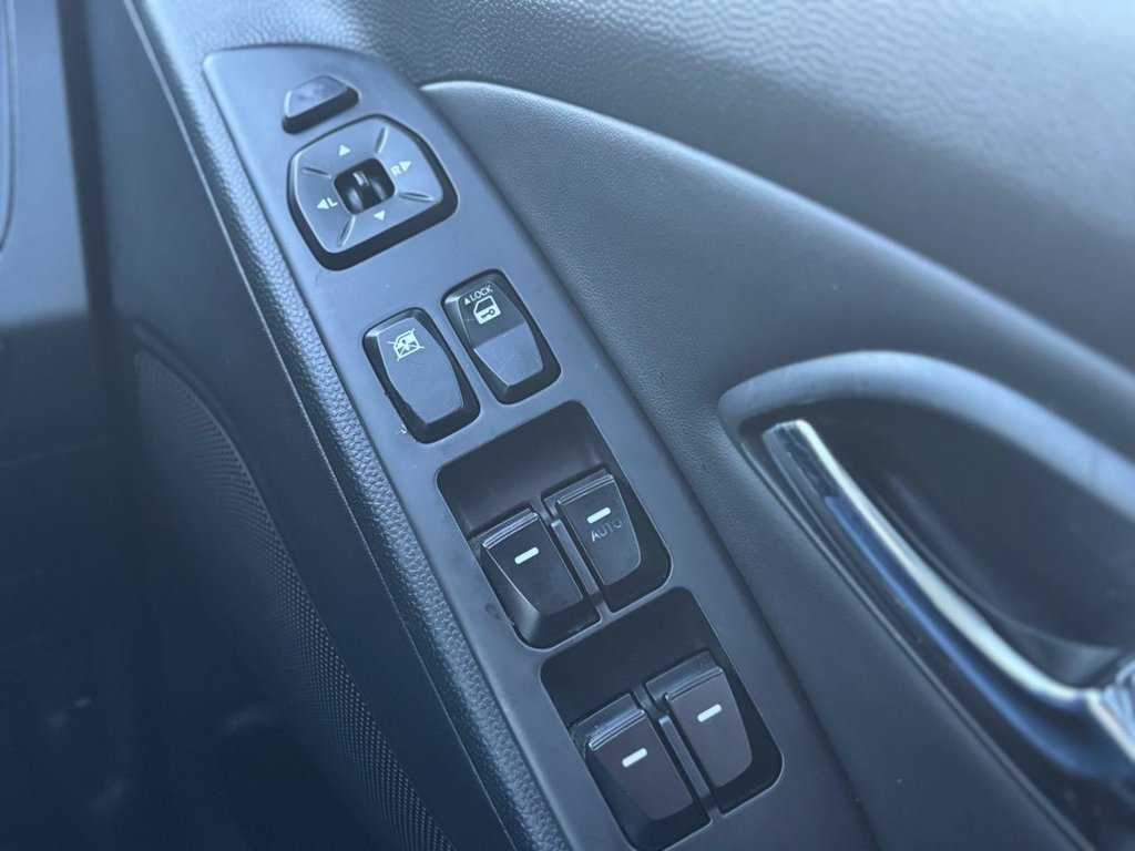 Used Hyundai Ix35 2011 for sale - 76820369: Photo 46