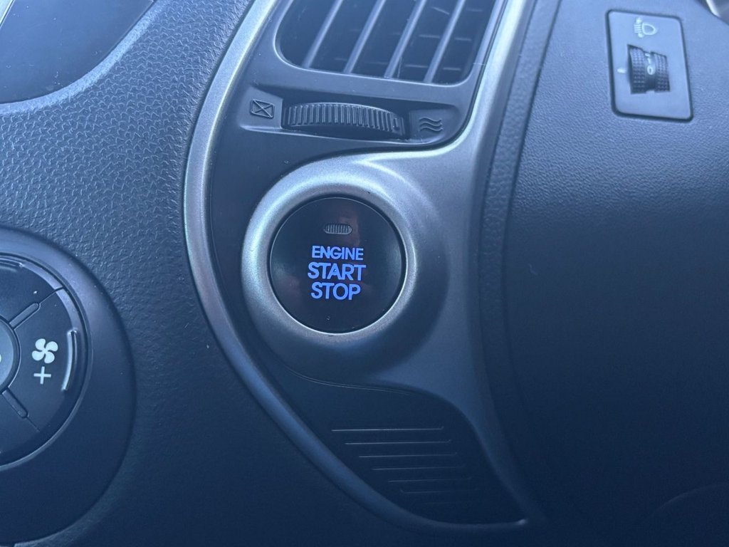 Used Hyundai Ix35 2011 for sale - 76820369: Photo 47