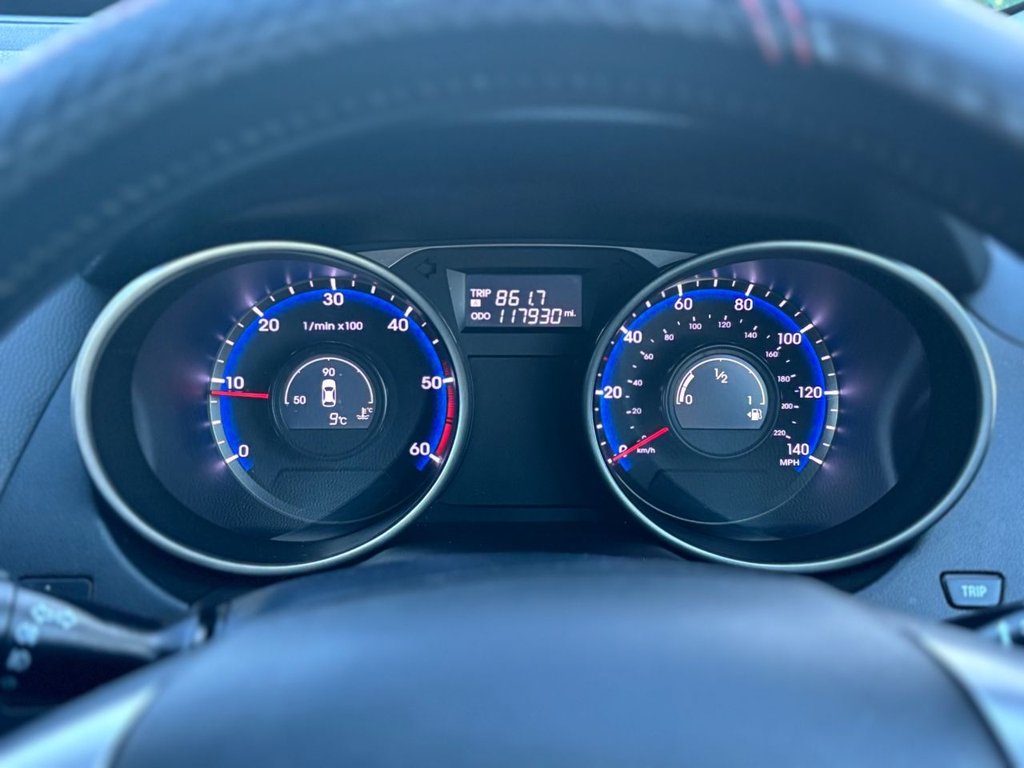 Used Hyundai Ix35 2011 for sale - 76820369: Photo 48