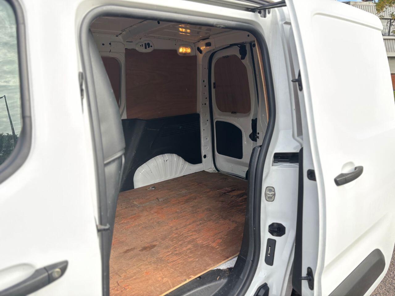 Used Peugeot Partner 2019 for sale - 76215511: Photo 15