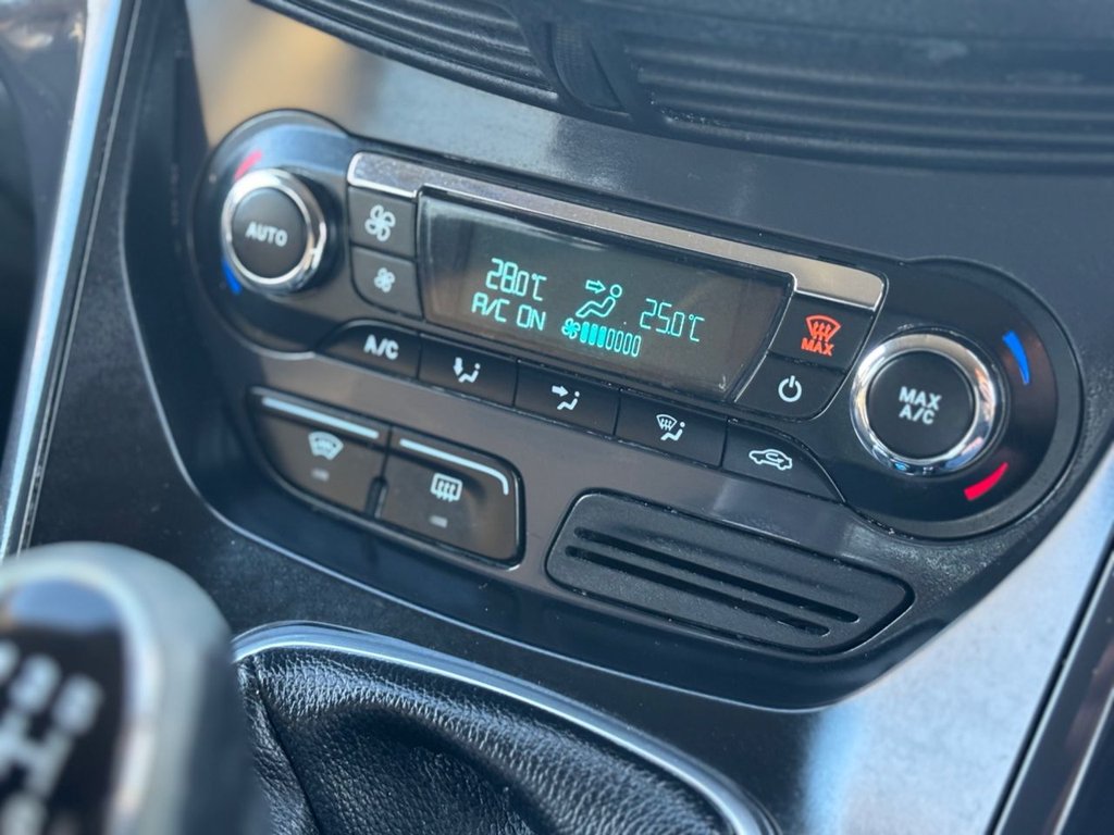 Used Ford Kuga 2014 for sale - 76740349: Photo 42