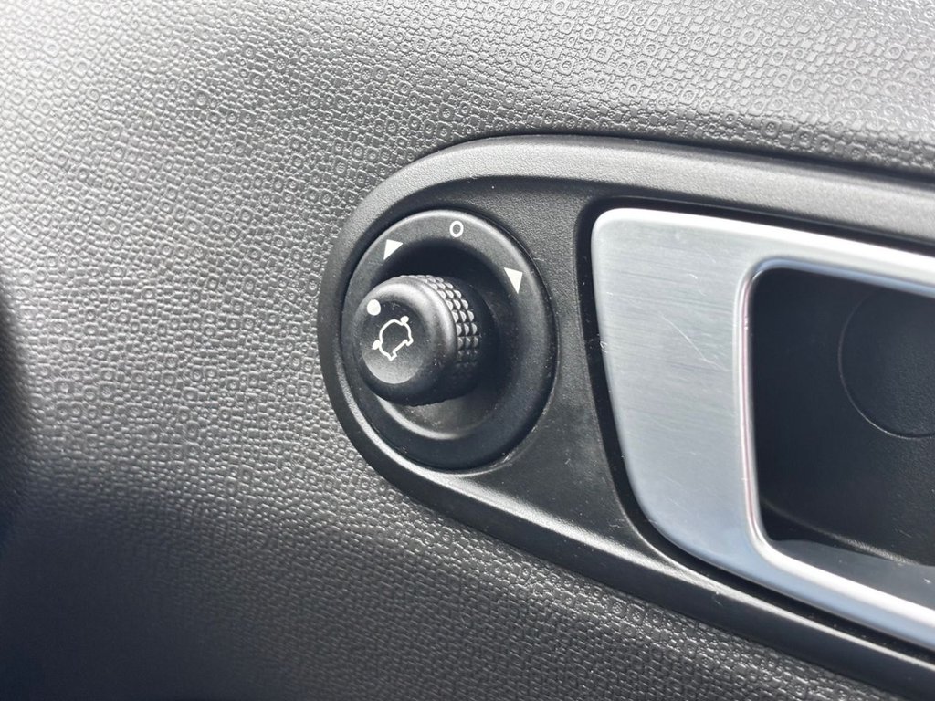 Used Ford Ecosport 2016 for sale - 77805910: Photo 50