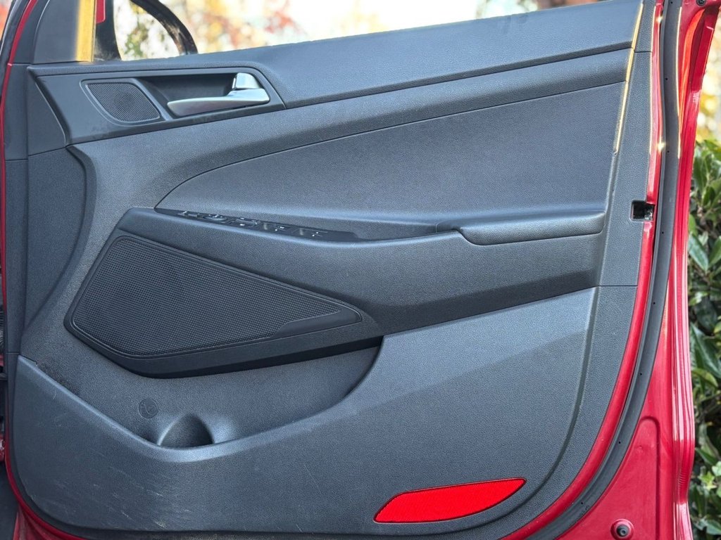 Used Hyundai TUCSON 2017 for sale - 76615633: Photo 32