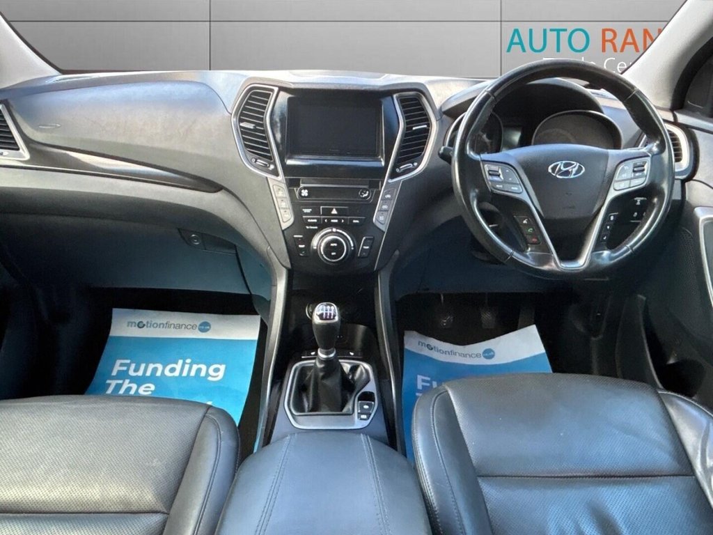 Used Hyundai Santa Fe 2015 for sale - 76615627: Photo 10