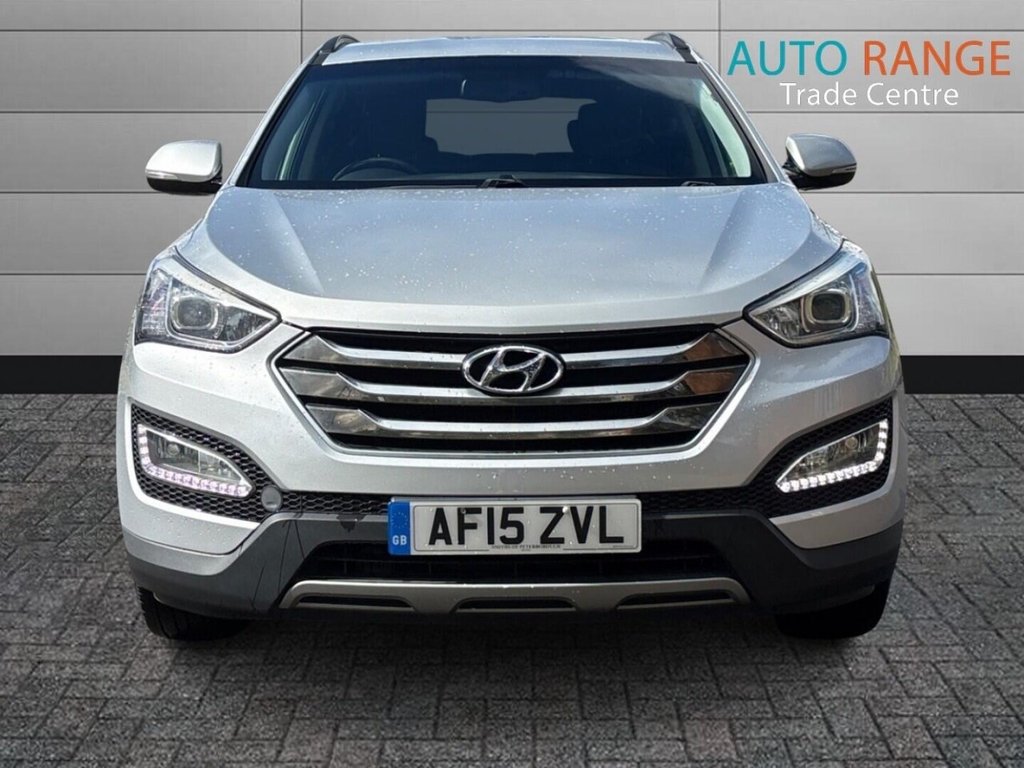 Used Hyundai Santa Fe 2015 for sale - 76615627: Photo 3