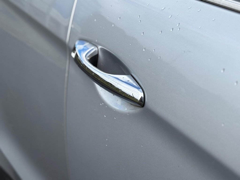 Used Hyundai Santa Fe 2015 for sale - 76615627: Photo 31