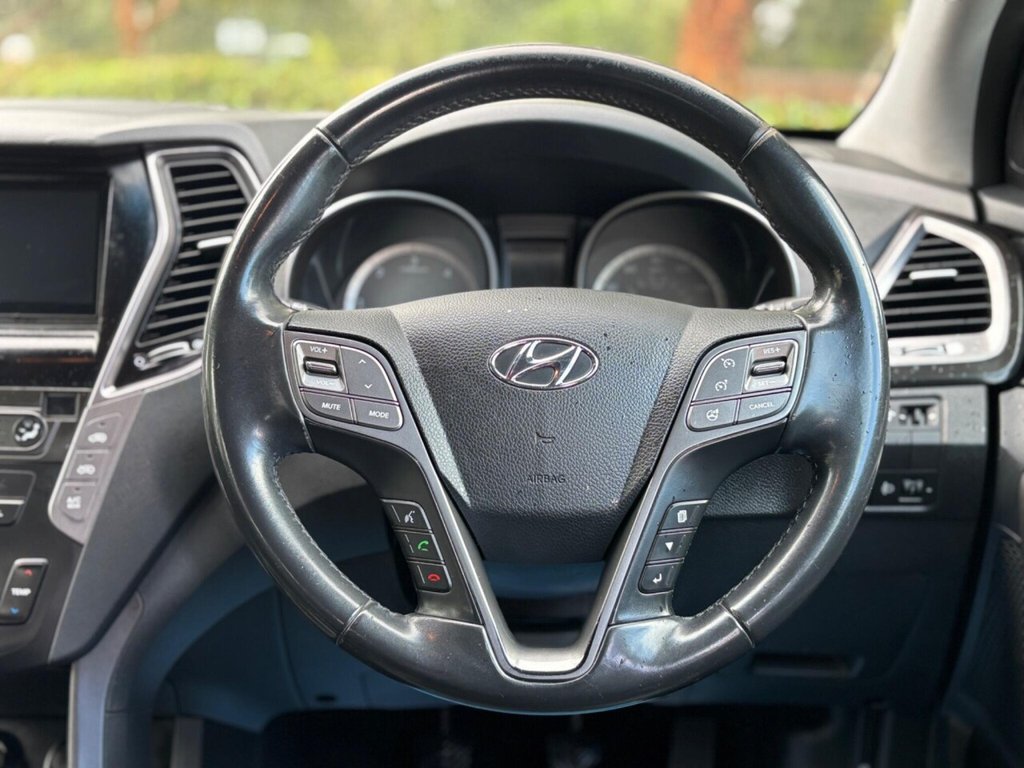 Used Hyundai Santa Fe 2015 for sale - 76615627: Photo 40