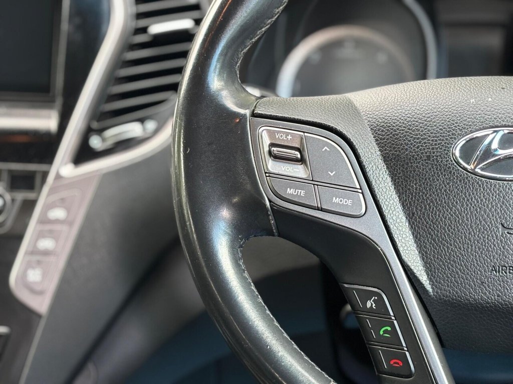 Used Hyundai Santa Fe 2015 for sale - 76615627: Photo 41