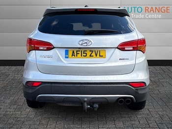Used Hyundai Santa Fe 2015 for sale - 76615627: Photo