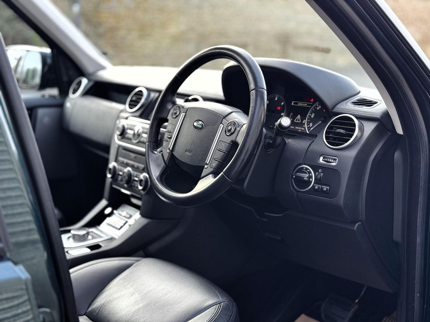 Used Land Rover Discovery 4 2012 for sale - 77610065: Photo 11