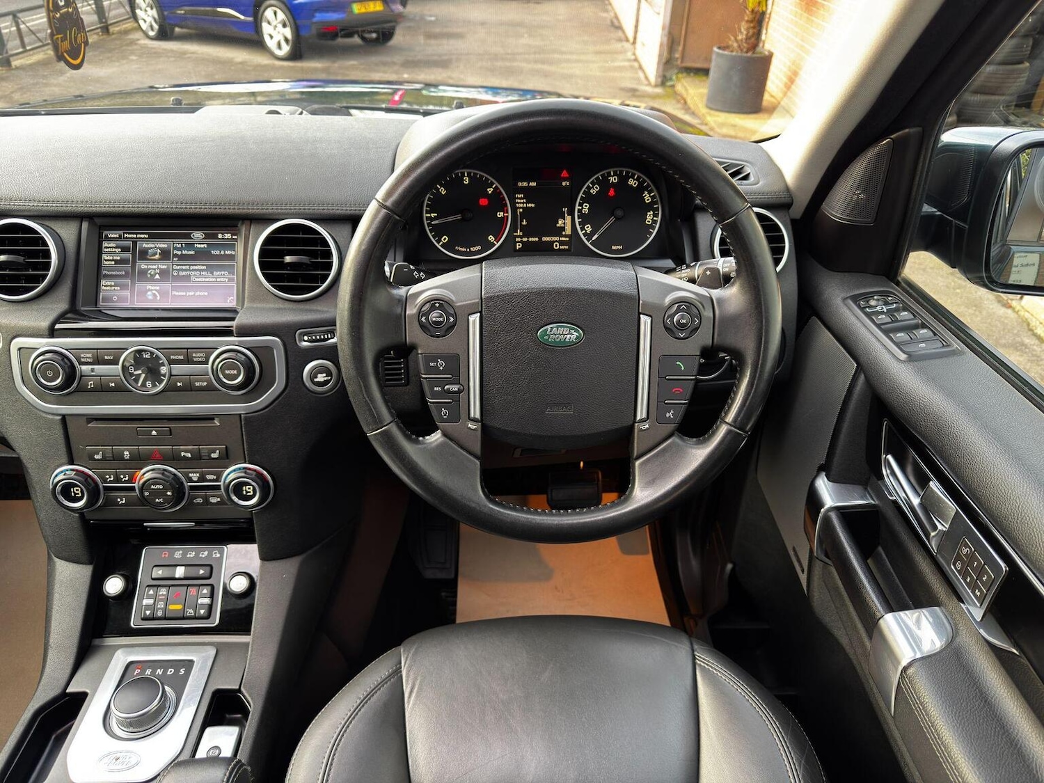 Used Land Rover Discovery 4 2012 for sale - 77610065: Photo 9