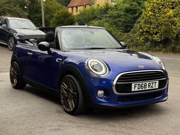 Used MINI Convertible 2018 for sale - 75644217: Photo 10