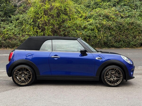 Used MINI Convertible 2018 for sale - 75644217: Photo 15