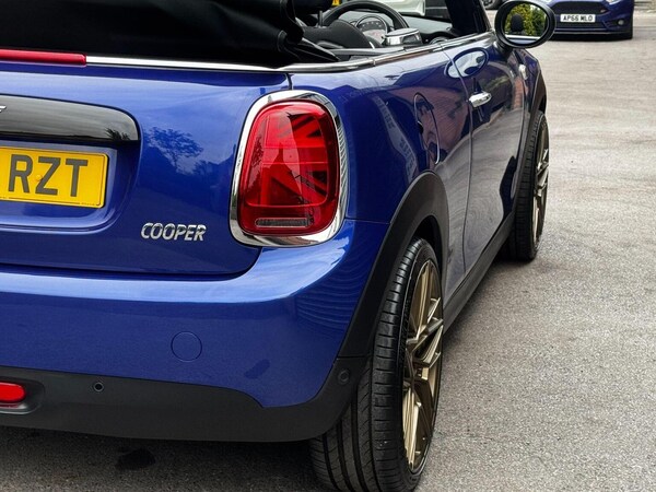Used MINI Convertible 2018 for sale - 75644217: Photo 16