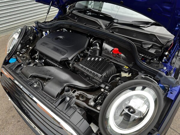 Used MINI Convertible 2018 for sale - 75644217: Photo 34
