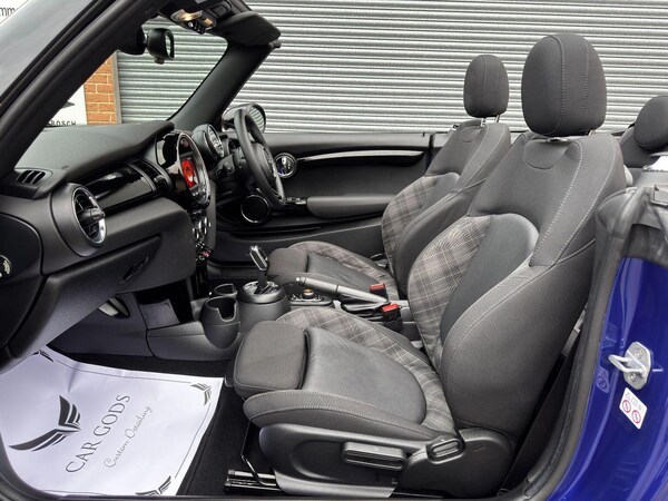 Used MINI Convertible 2018 for sale - 75644217: Photo 58