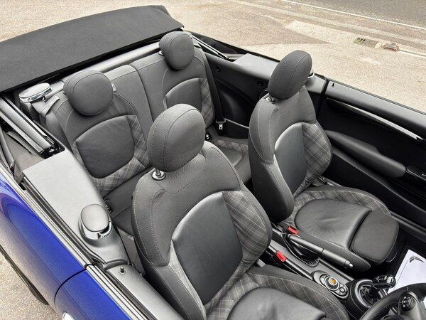 Used MINI Convertible 2018 for sale - 75644217: Photo 59