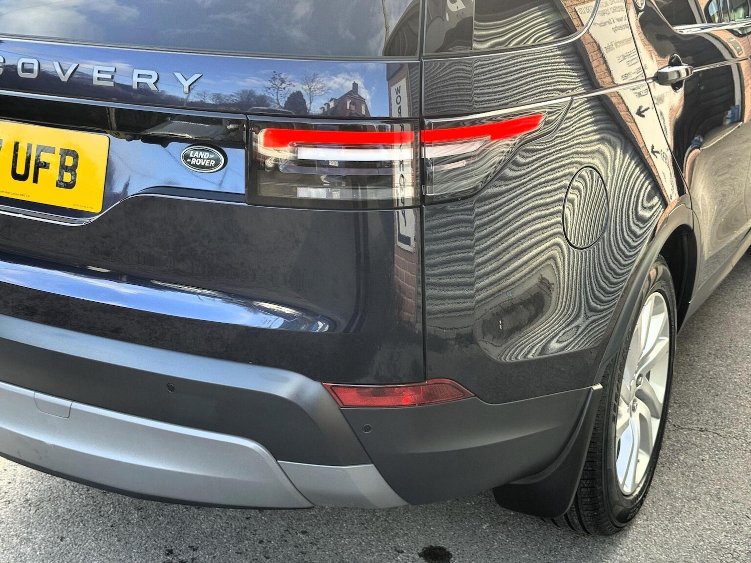 Used Land Rover Discovery 2017 for sale - 76858908: Photo 10