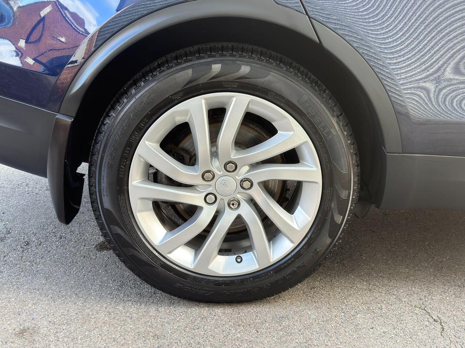 Used Land Rover Discovery 2017 for sale - 76858908: Photo 11