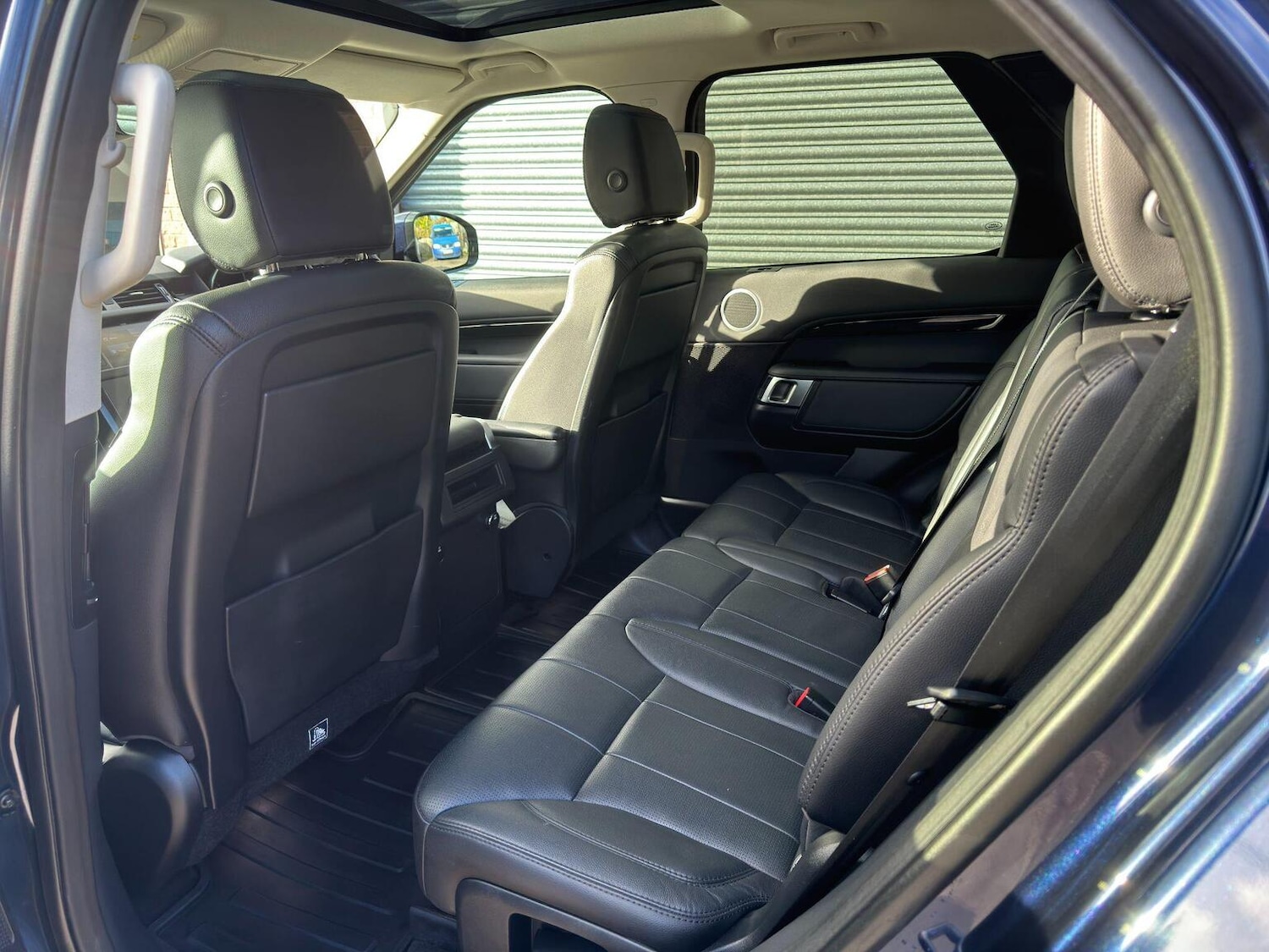 Used Land Rover Discovery 2017 for sale - 76858908: Photo 43