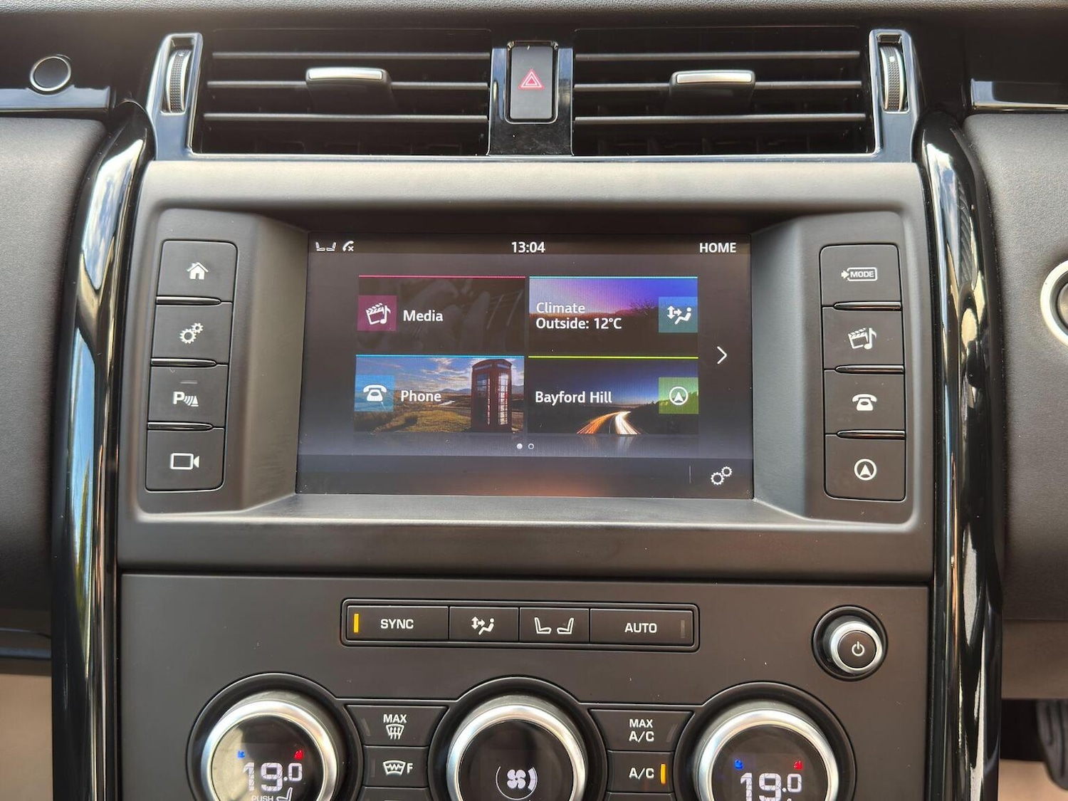 Used Land Rover Discovery 2017 for sale - 76858908: Photo 48