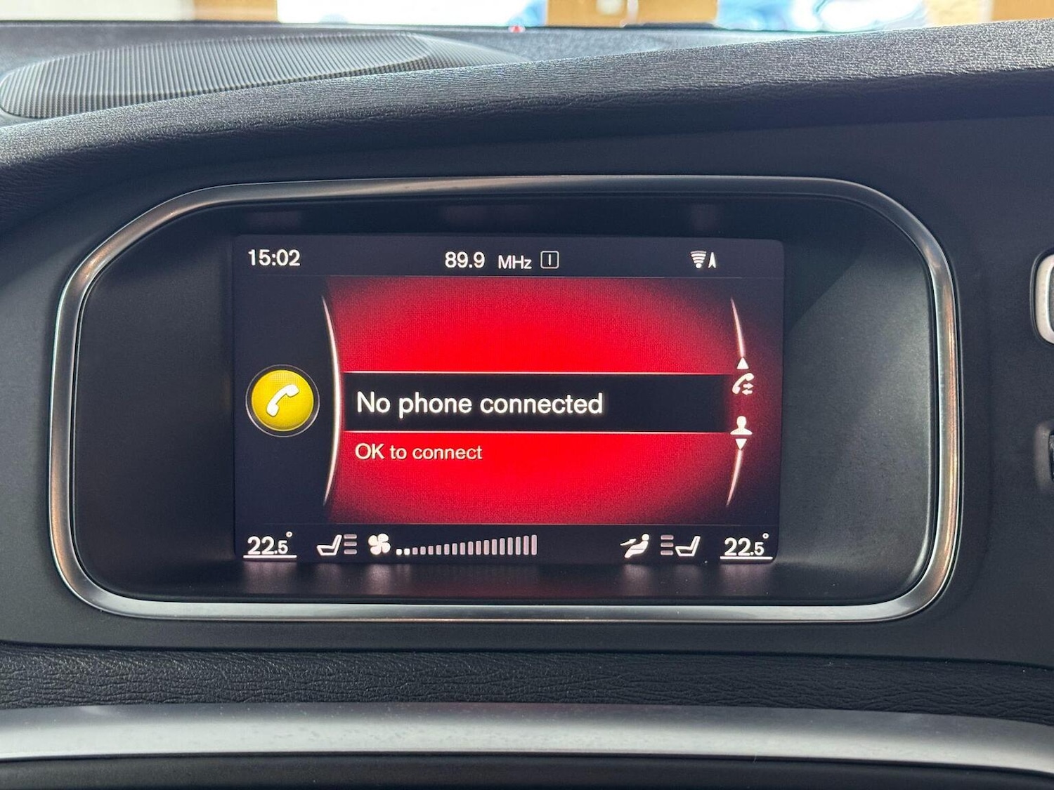 Used Volvo V40 2018 for sale - 77118611: Photo 36