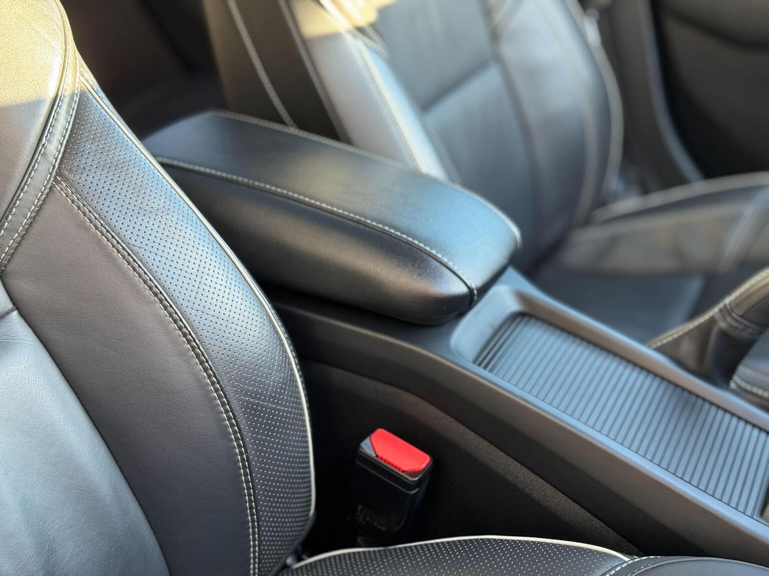 Used Volvo V40 2018 for sale - 77118611: Photo 56