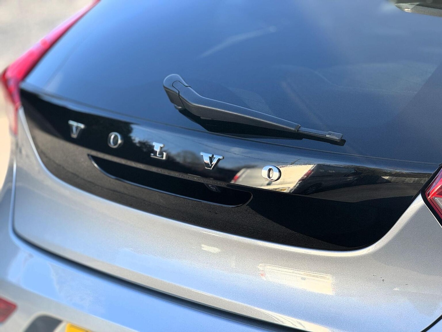 Used Volvo V40 2018 for sale - 77118611: Photo 60