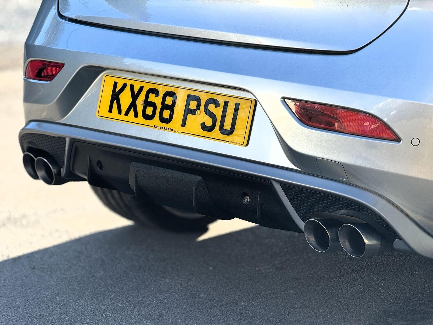 Used Volvo V40 2018 for sale - 77118611: Photo 64