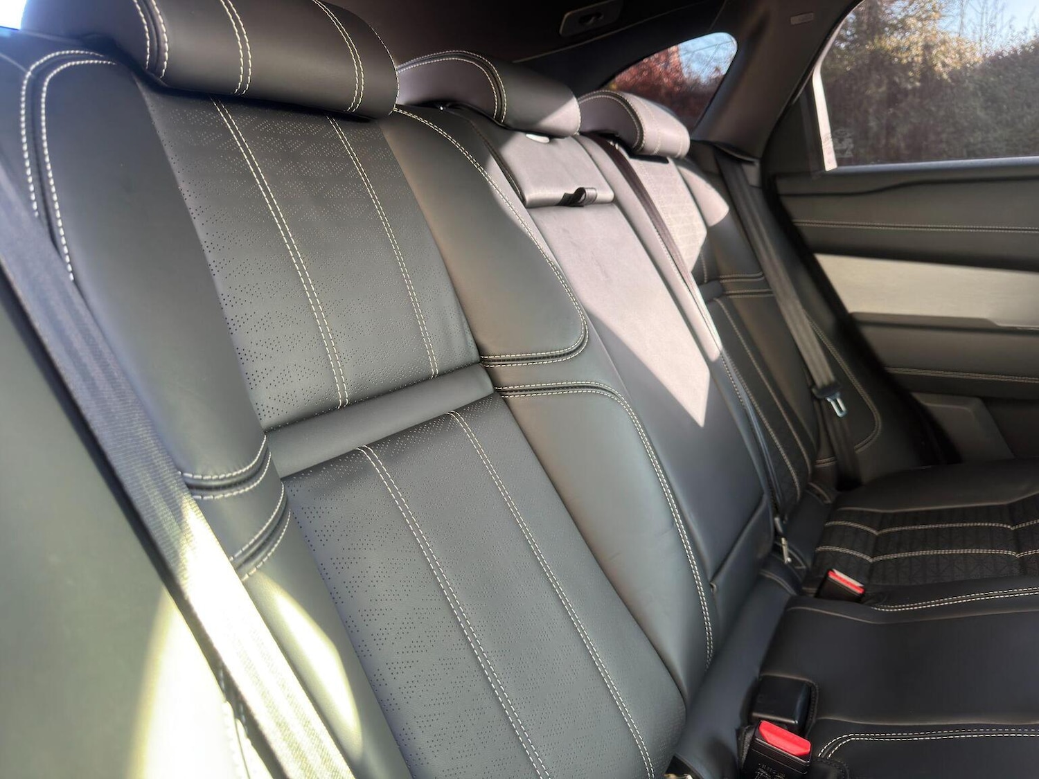 Used Land Rover Range Rover Velar 2018 for sale - 77632470: Photo 15