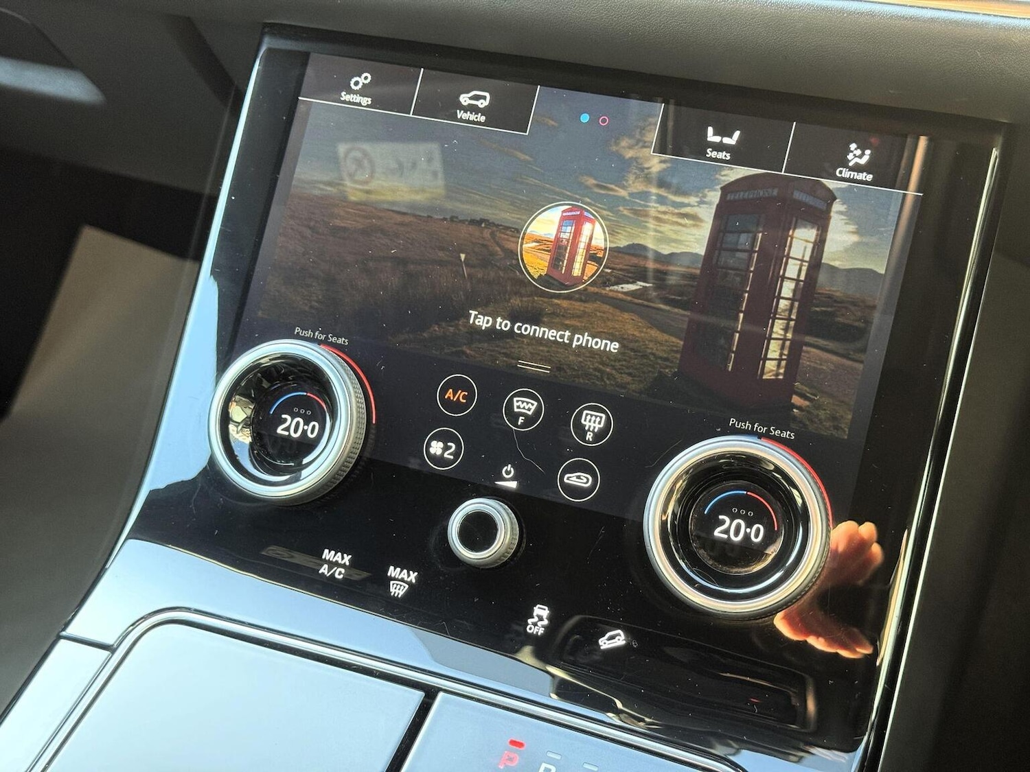 Used Land Rover Range Rover Velar 2018 for sale - 77632470: Photo 32