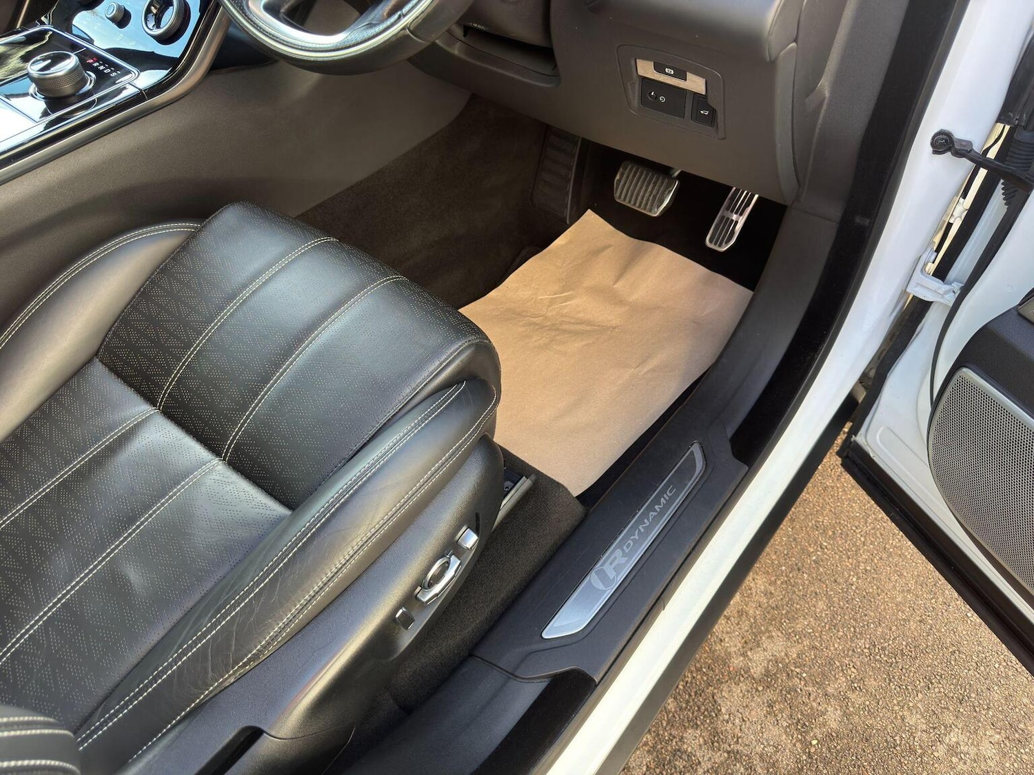 Used Land Rover Range Rover Velar 2018 for sale - 77632470: Photo 49