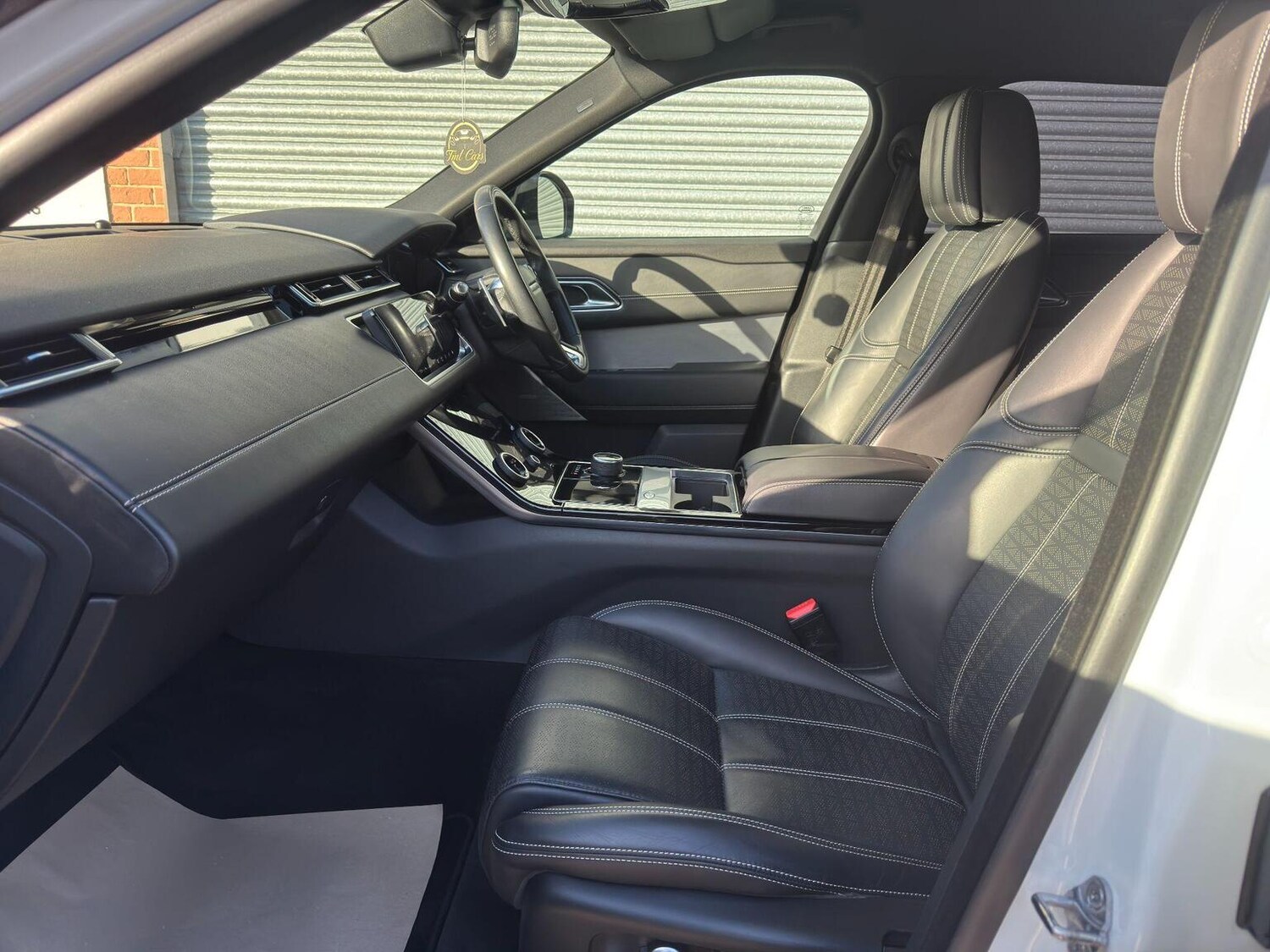 Used Land Rover Range Rover Velar 2018 for sale - 77632470: Photo 51