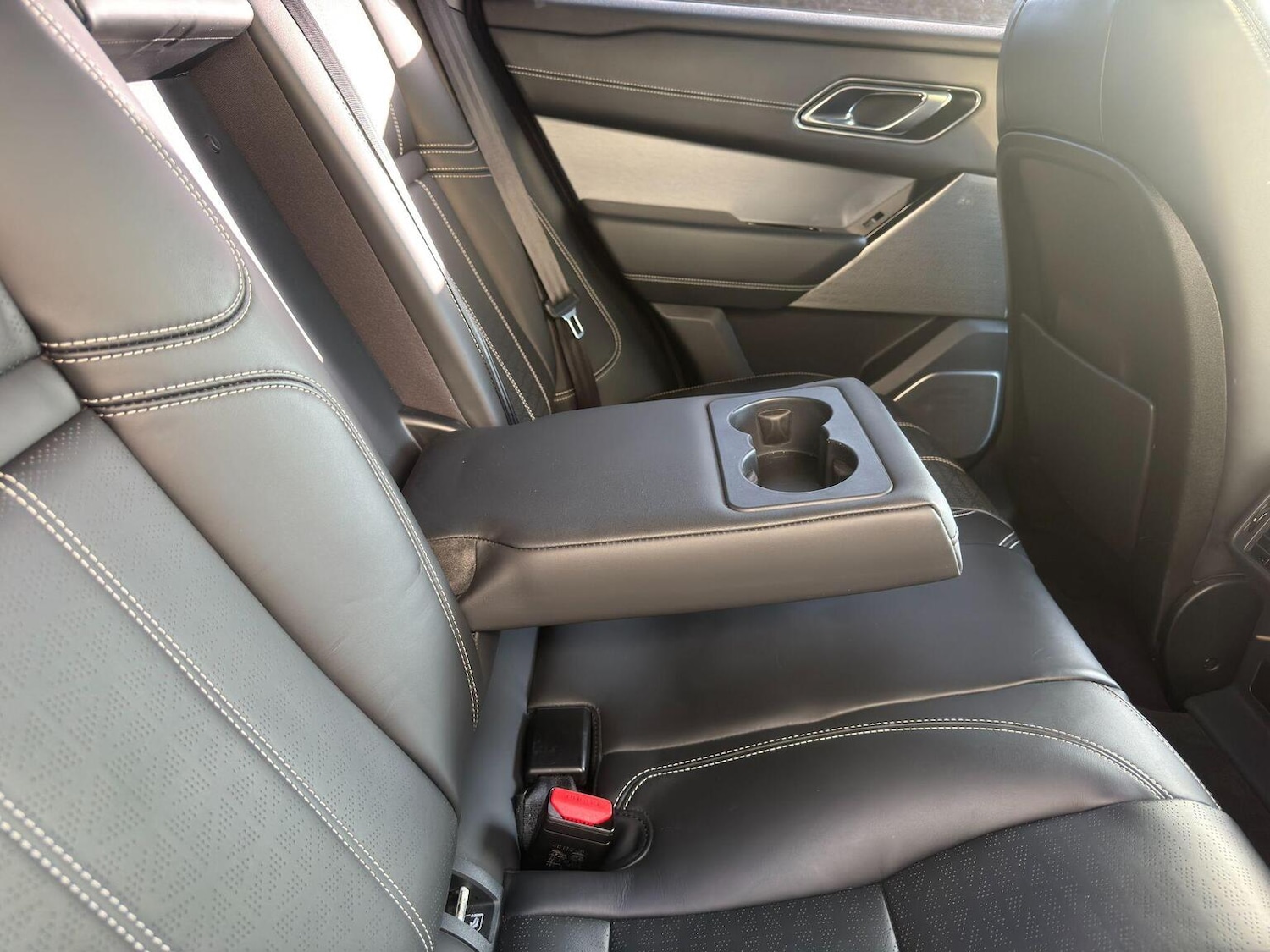 Used Land Rover Range Rover Velar 2018 for sale - 77632470: Photo 71