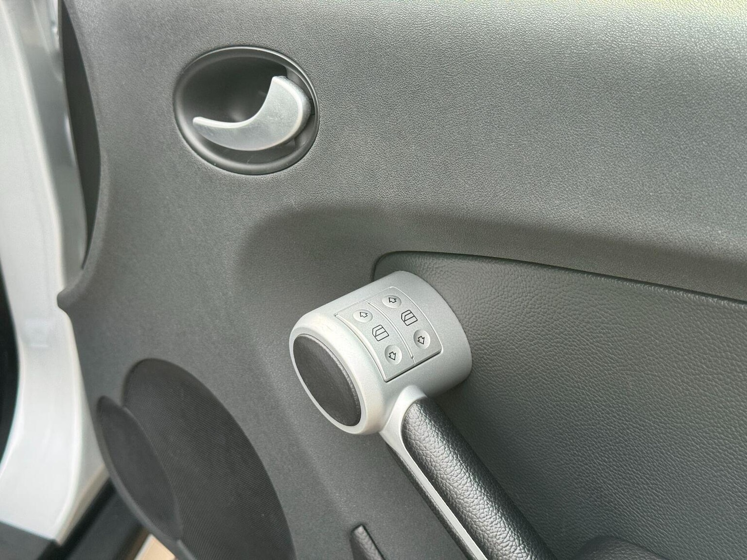 Used Mercedes-Benz SLK 2006 for sale - 76769511: Photo 22