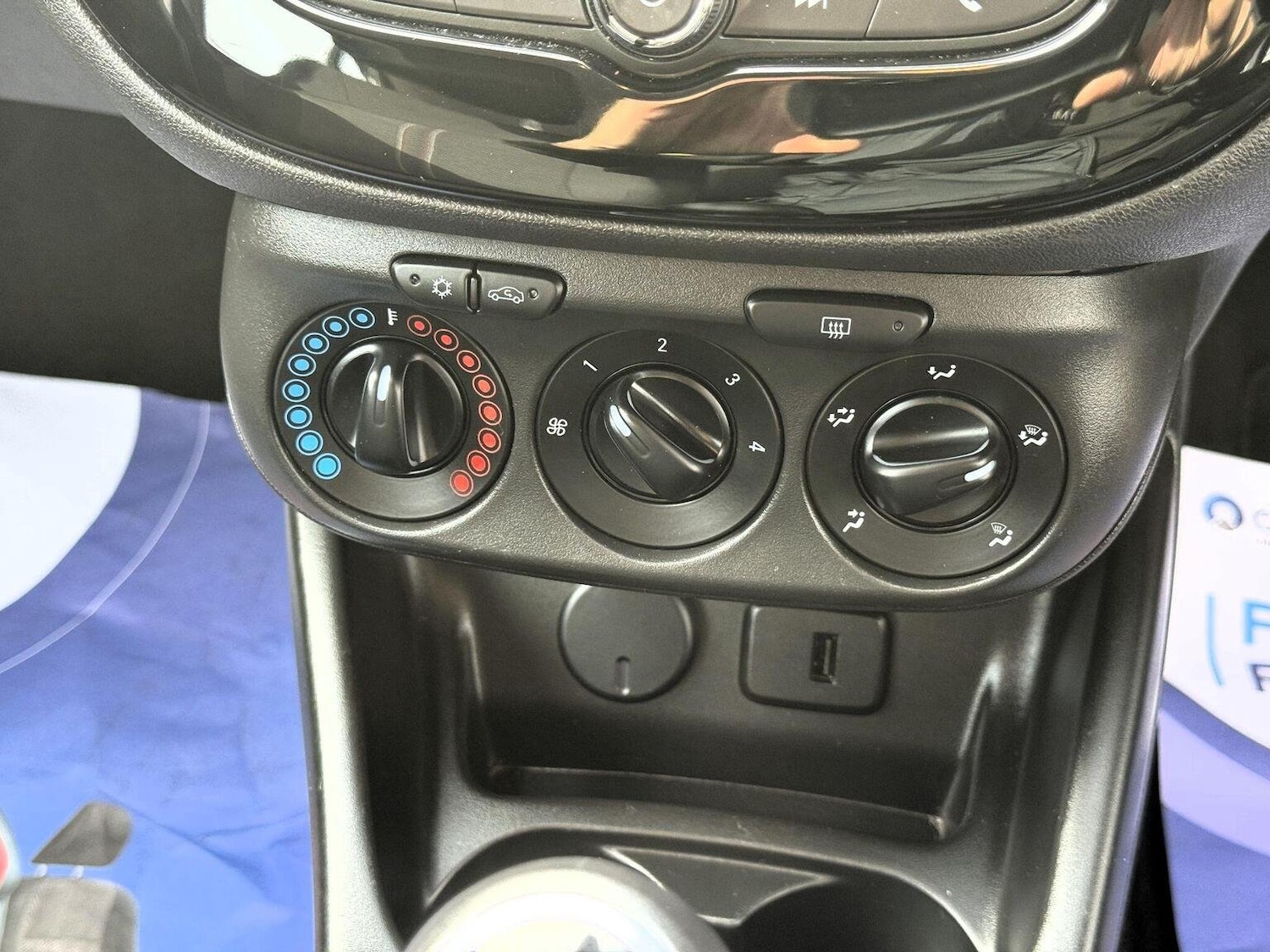 Used Vauxhall Corsa 2018 for sale - 76340319: Photo 20