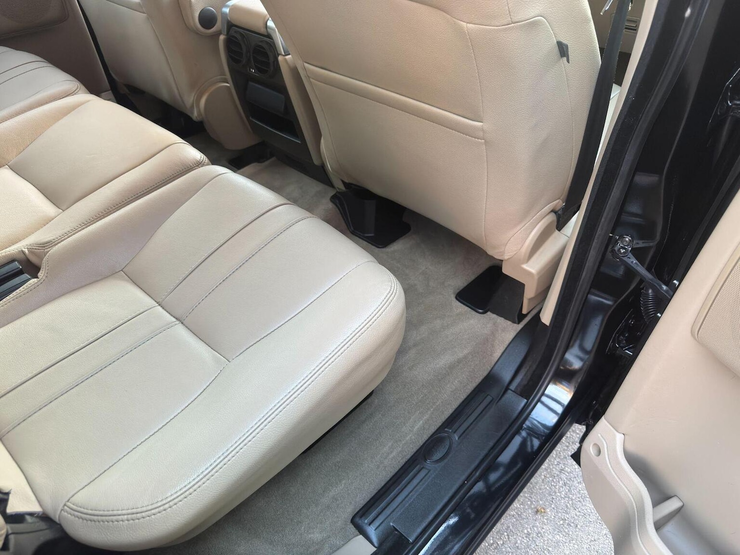 Used Land Rover Discovery 4 2015 for sale - 76631545: Photo 17