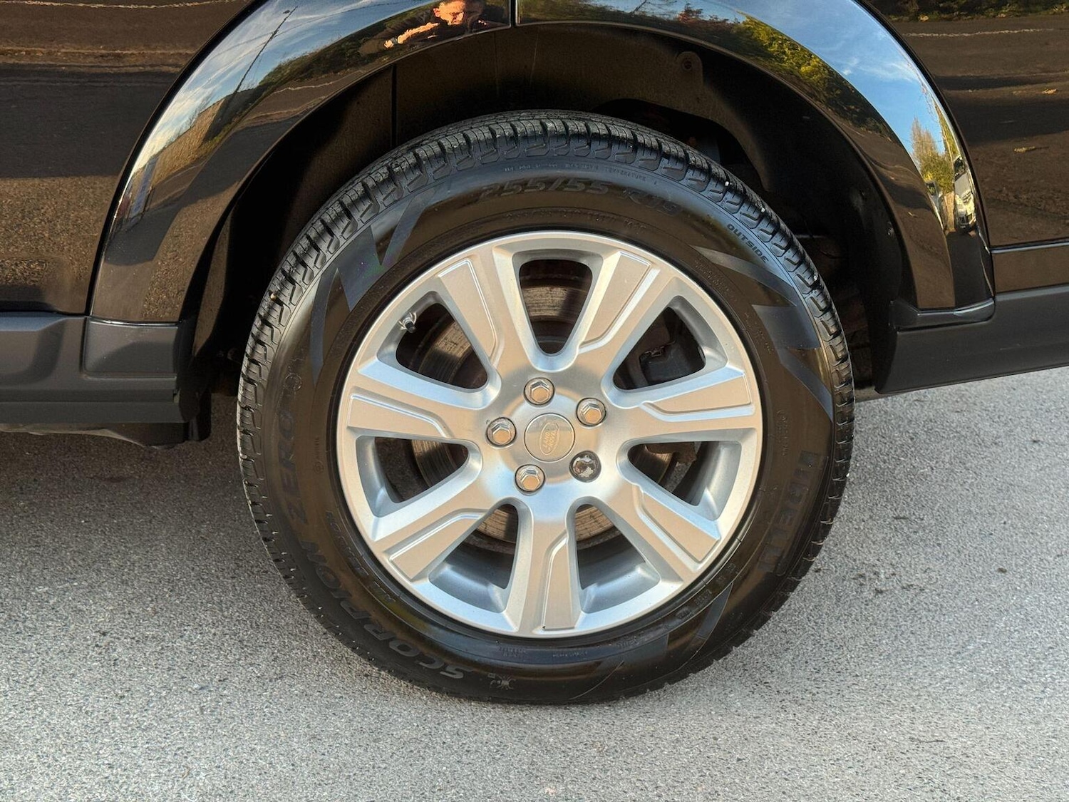 Used Land Rover Discovery 4 2015 for sale - 76631545: Photo 29