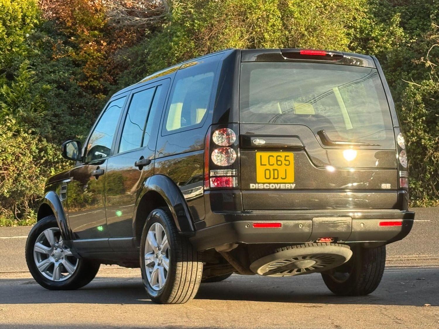 Used Land Rover Discovery 4 2015 for sale - 76631545: Photo 3