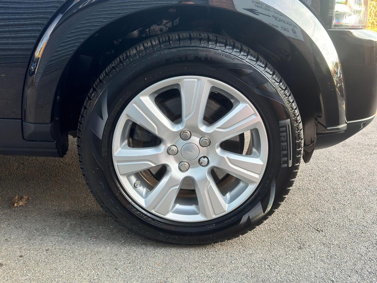 Used Land Rover Discovery 4 2015 for sale - 76631545: Photo 31