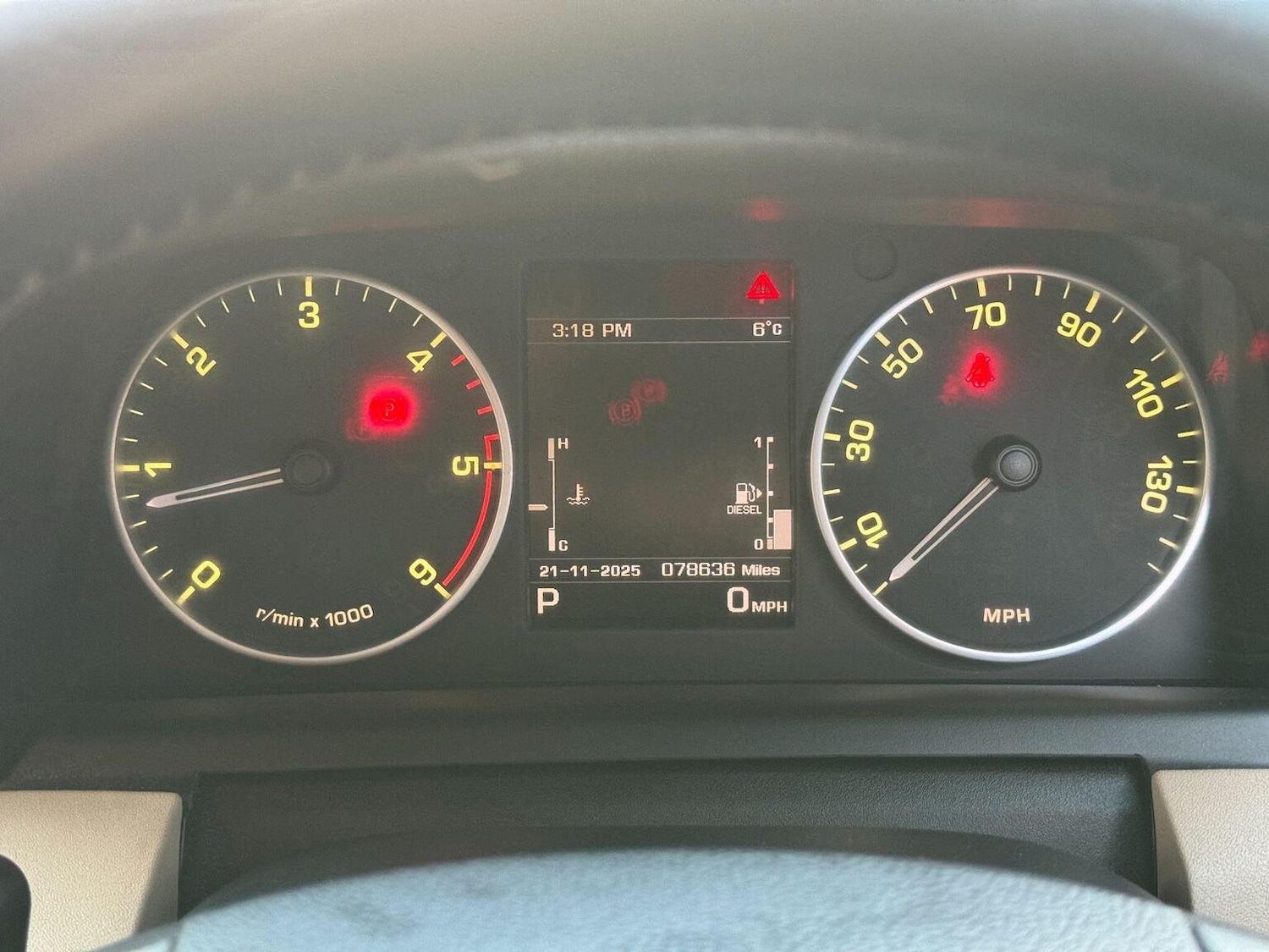 Used Land Rover Discovery 4 2015 for sale - 76631545: Photo 43